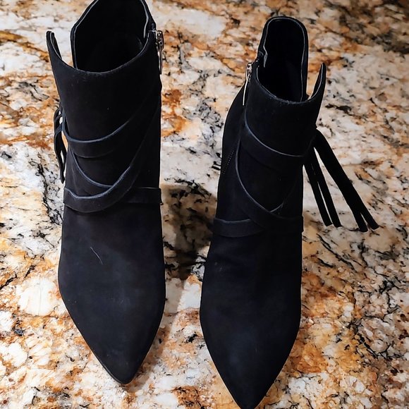 Women's Marc Fisher Frenchy black leather/ suede booties SZ 6.5M 3 3/4" heel PO - Picture 2 of 16